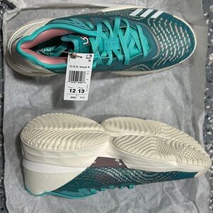 Adidas Men’s D.O.N. Issue #4 Basketball Shoes
